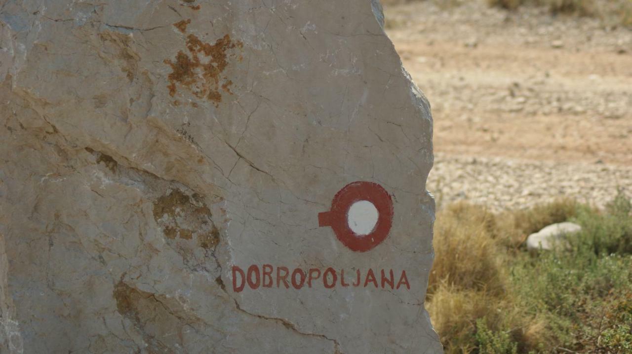 DobropoljanaJ&D公寓 外观 照片